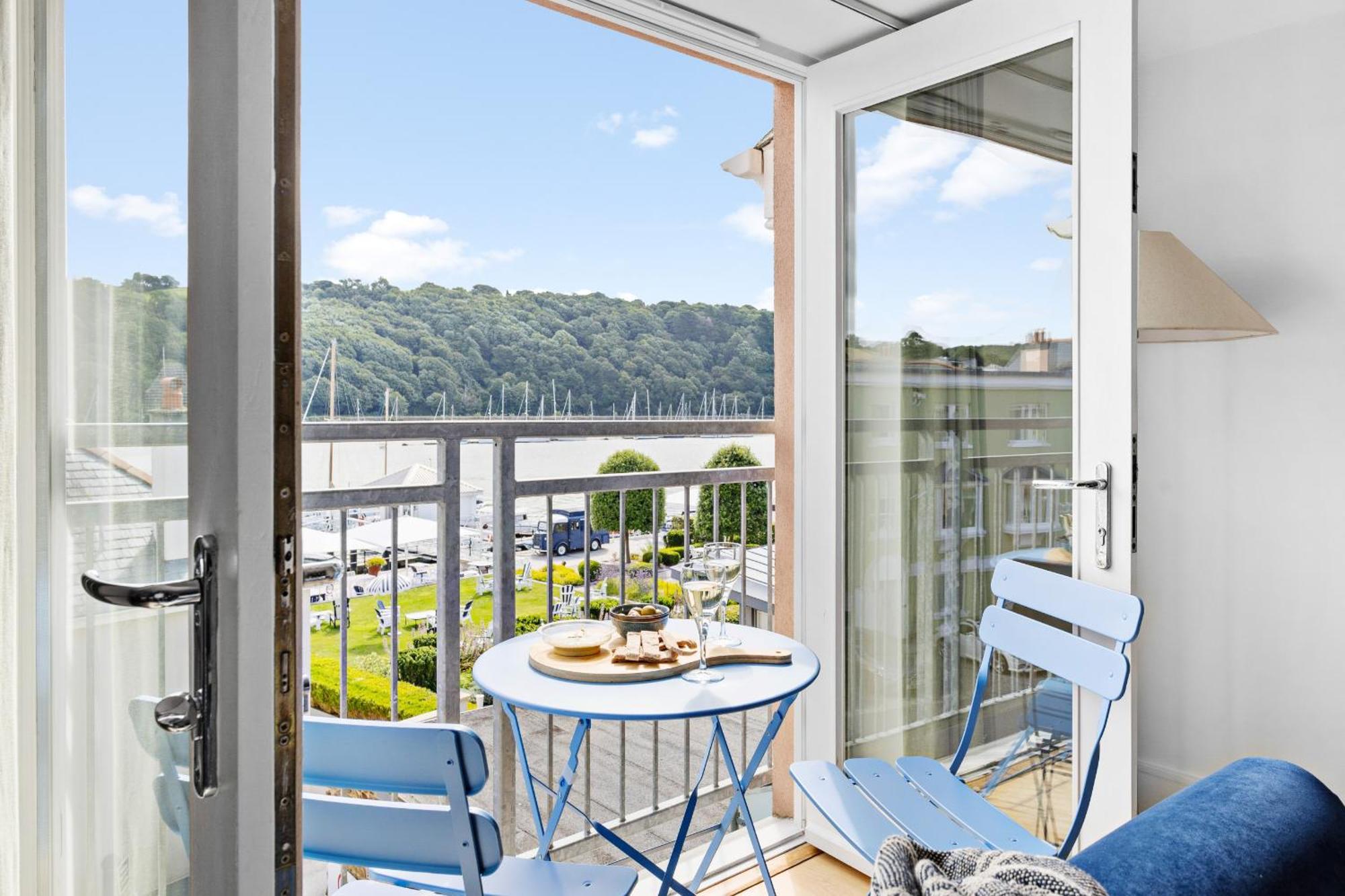 Dart Marina - Luxury Apartment On Marina Ντάρτμουθ Εξωτερικό φωτογραφία